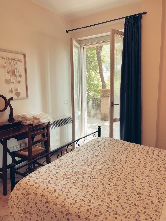 Residenze L'Alberata Guest House Collazzone ภายนอก รูปภาพ