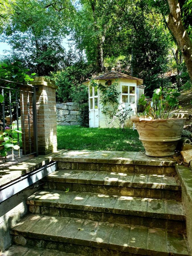 Residenze L'Alberata Guest House Collazzone ภายนอก รูปภาพ